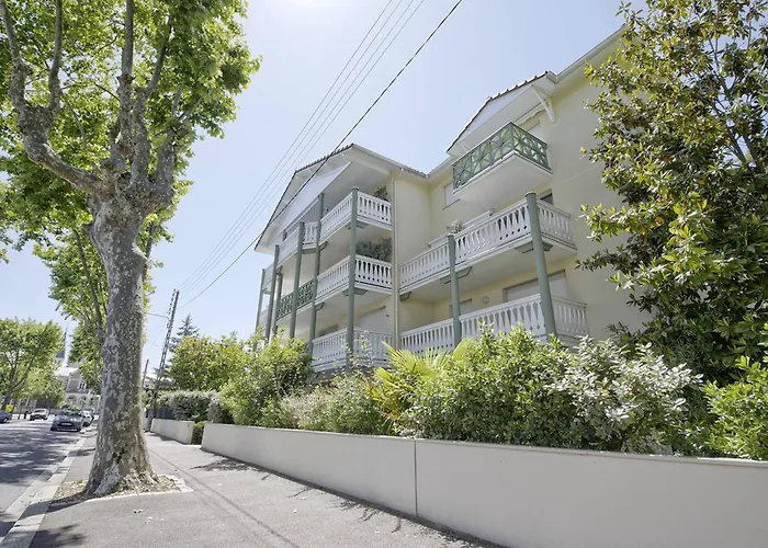 Arcachon: T2 Residentiel Pres Plage, 2 Balcons - Fr-1-433-137 *