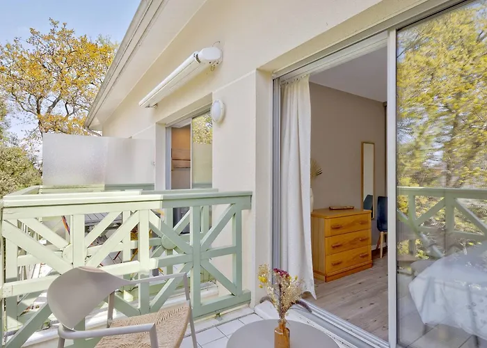 Arcachon: T2 Residentiel Pres Plage, 2 Balcons - Fr-1-433-137 Lejlighed *